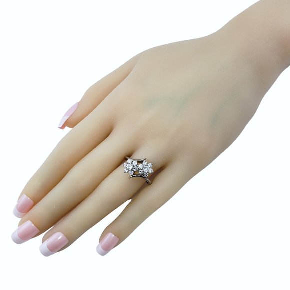 Vintage 14 Karat White Gold Diamond Flower Ring Size 8.75 #10469 - Picture 7 of 8